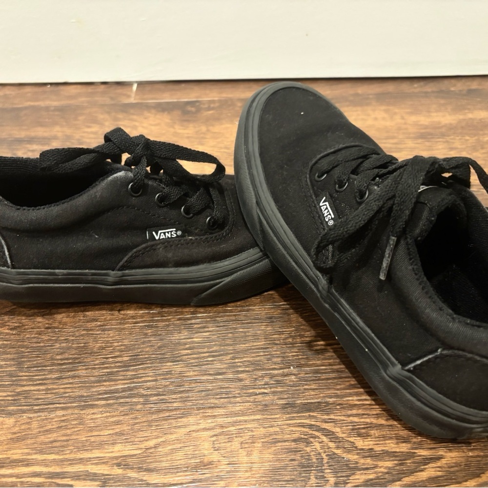 Vans Shoes - Picture 2 of 4